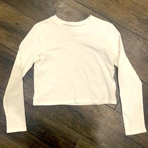 White crop long sleeve Tshirt NWOT